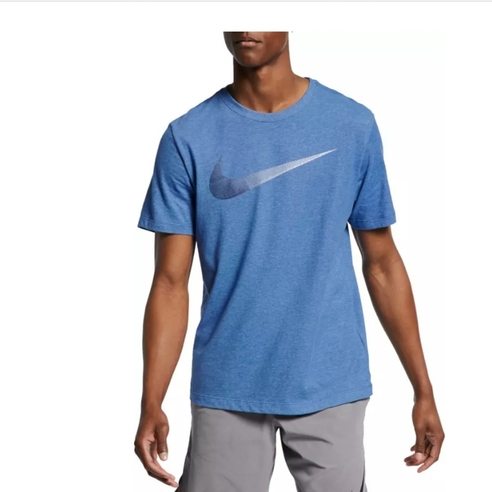 Nike Men's Dri-FIT Swoosh Graphic Training T-Shirt